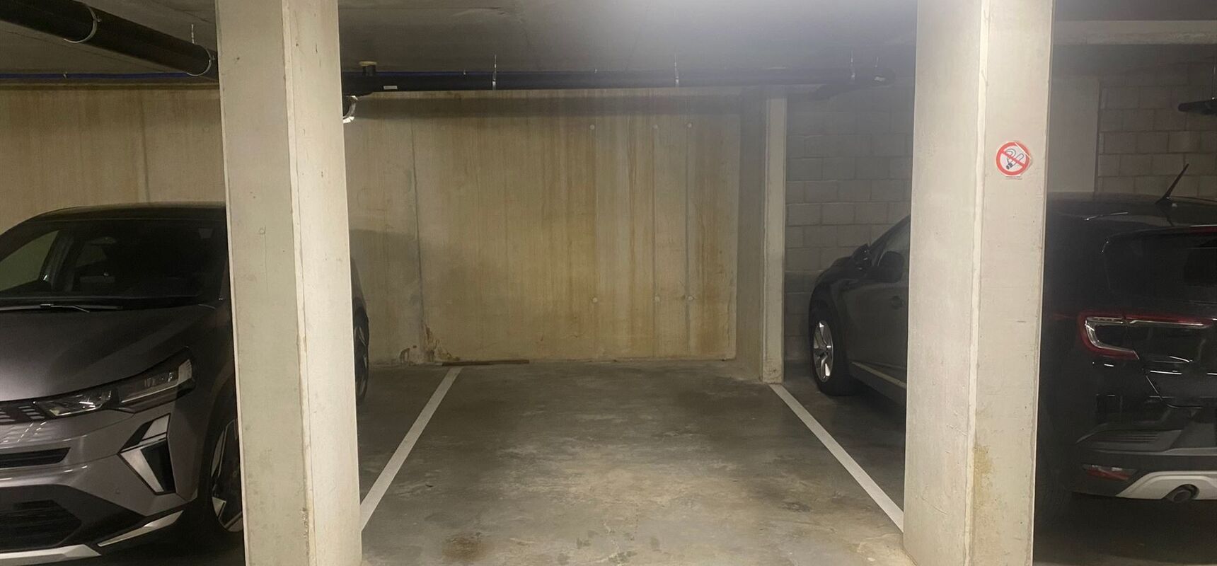 Autostaanplaats te koop in WILLEBROEK